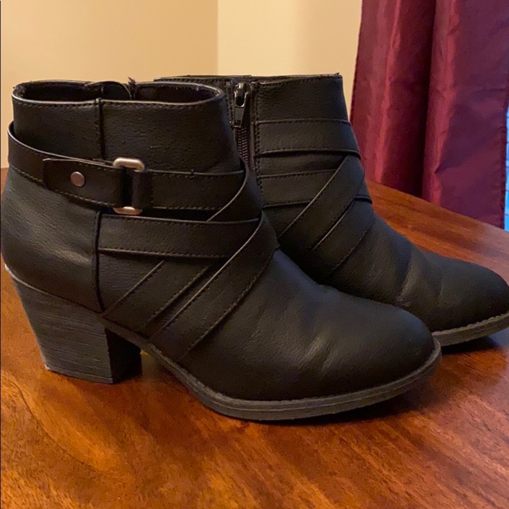 Gently Used Black Booties